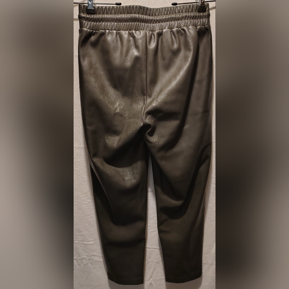 LOFT Pull on Drawstring Slim Olive Green Faux Leather Pants Size XS Petite NWOT - Picture 7 of 9